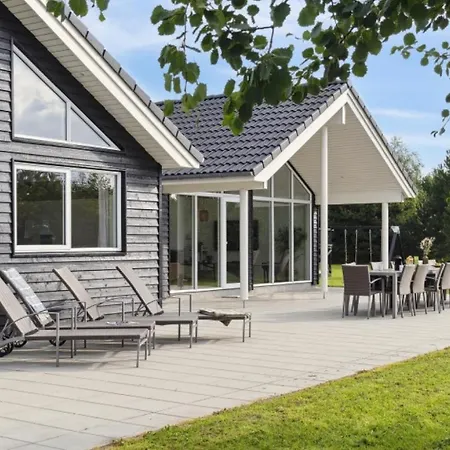 Villavilla 525 - Marielyst, Lollandfalstermon